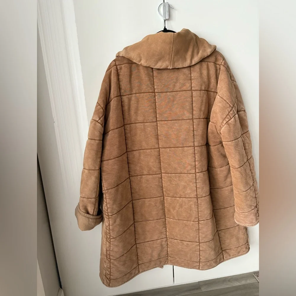Forever 21 Tan Puffer Jacket with Quilted Design - Picture 5 of 5